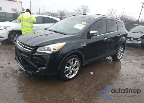 2013 Ford Escape Titanium из США, поврежденный, VIN 1FMCU0J90DUA76892